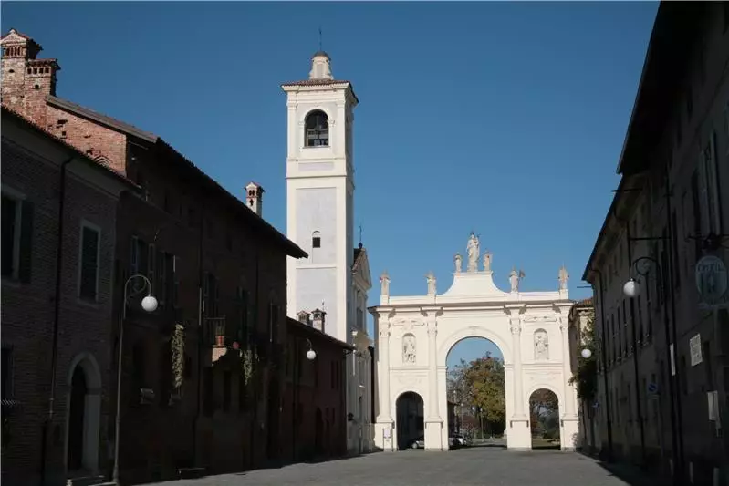 piazza Arco del Belvedere
